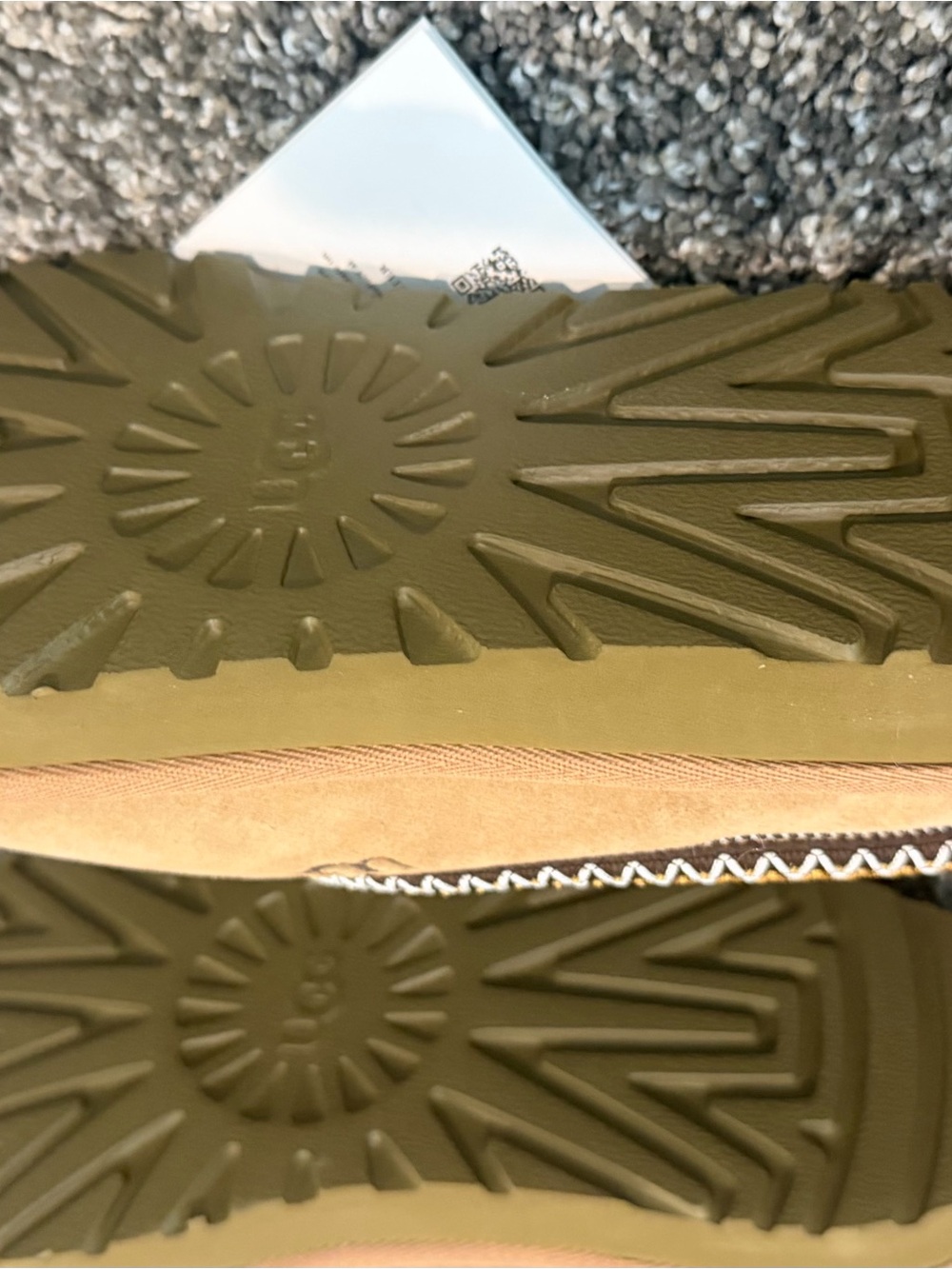 Brand newUGG Chestnut Brown Suede Shearling Moccasin Slippers with Metallic Trim - Picture 4 of 4